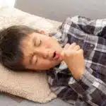 comment arreter de tousser en 5 minutes remedes naturels et techniques efficaces 1